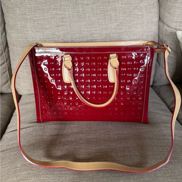 Arcadia Red and Tan Laptop Bag with Glossy Finish - Picture 5 of 6